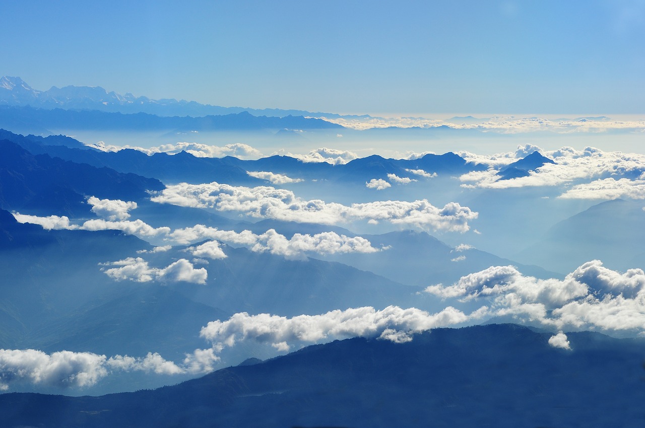 Wings Across Nepal: Discovering the Fascinating Bird Migration in the Himalayan Kingdom